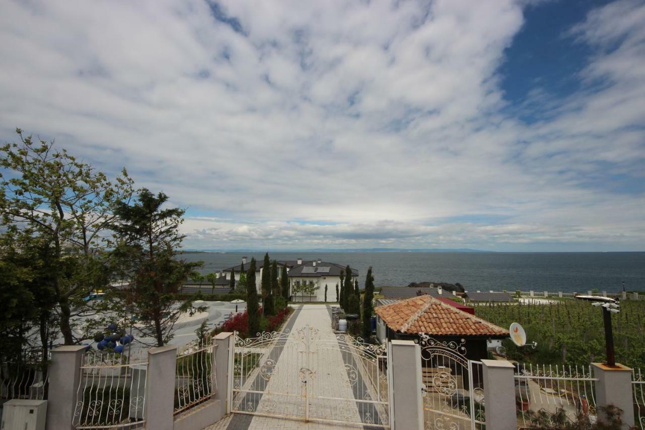 Menada Apolon Apartments Sozopol Exterior photo